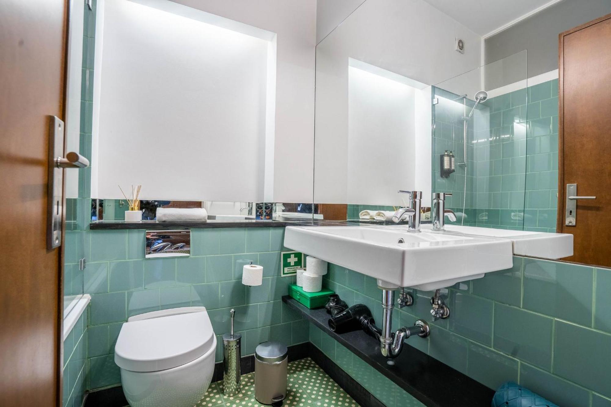 Firmeza388 Charming Flats Apartment Porto Luaran gambar