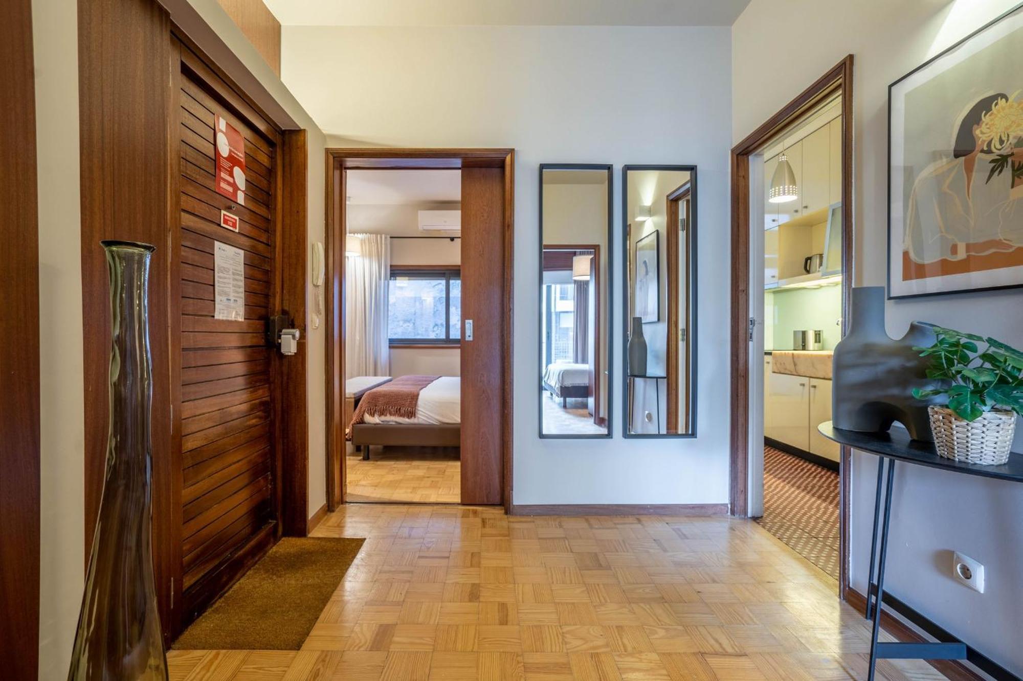 Firmeza388 Charming Flats Apartment Porto Luaran gambar