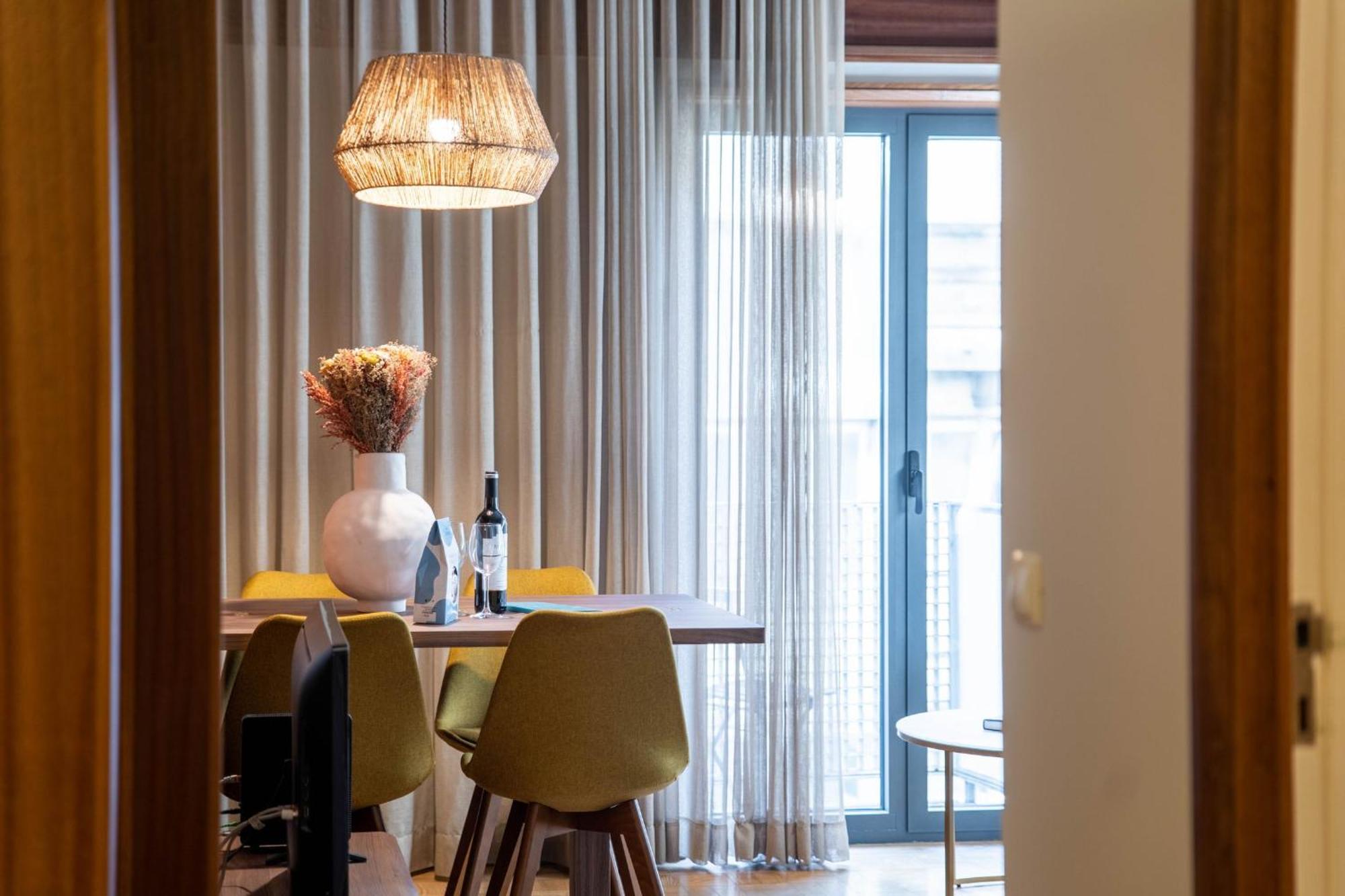 Firmeza388 Charming Flats Apartment Porto Luaran gambar