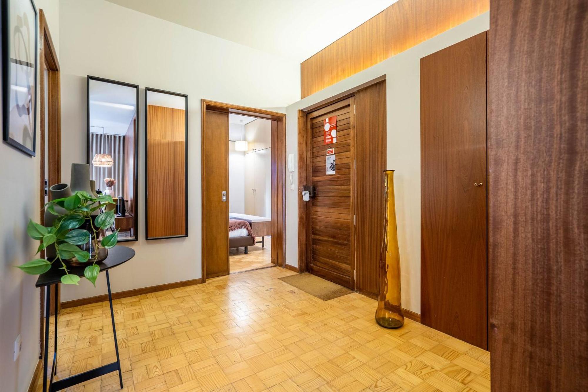 Firmeza388 Charming Flats Apartment Porto Luaran gambar